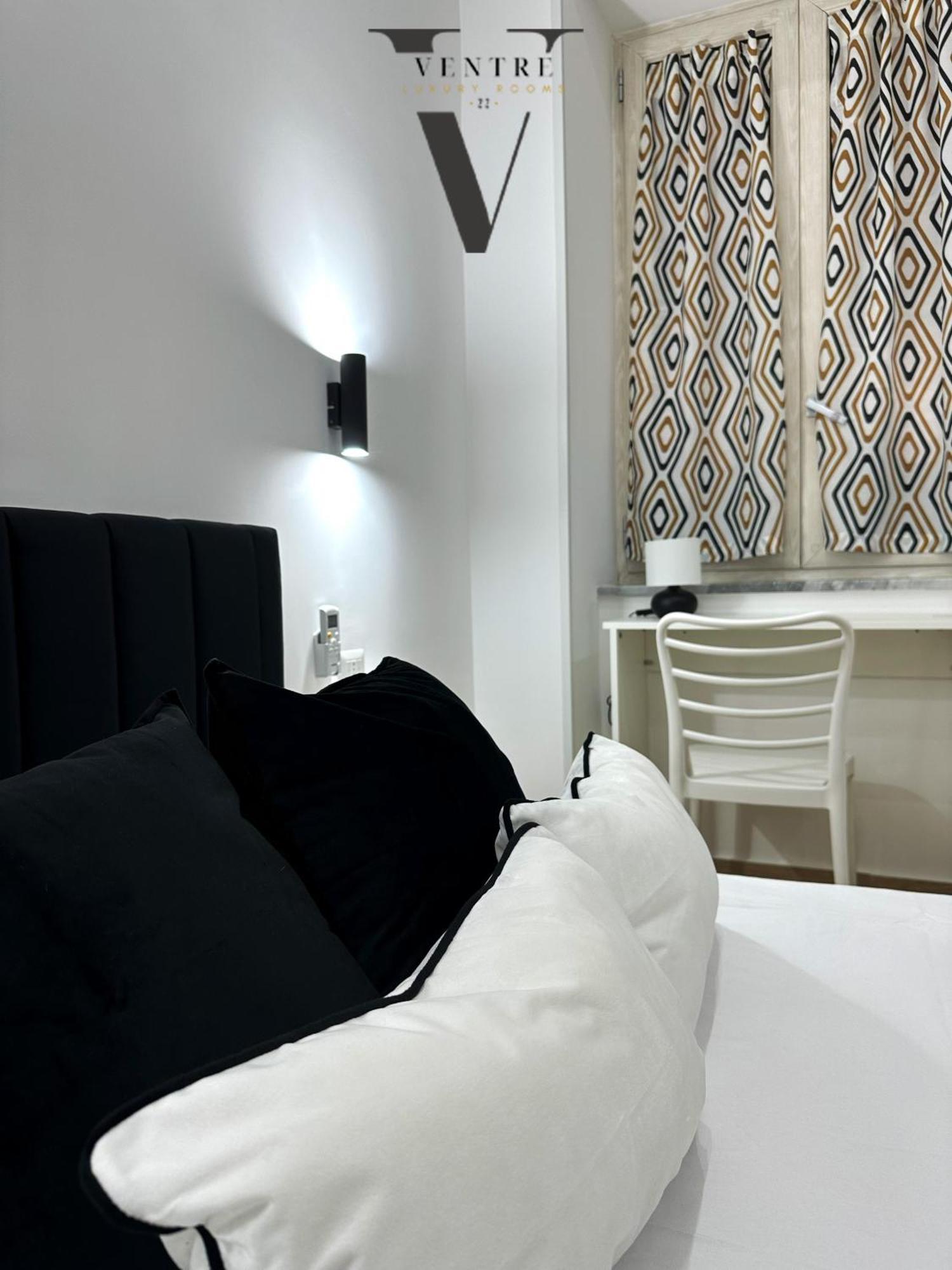 Ventre Luxury Rooms ナポリ エクステリア 写真