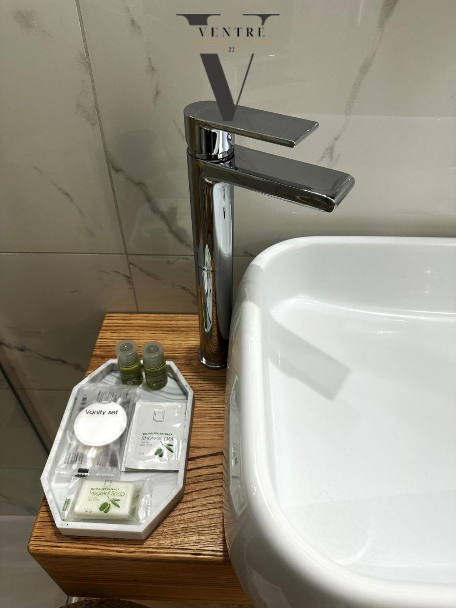 Ventre Luxury Rooms ナポリ エクステリア 写真