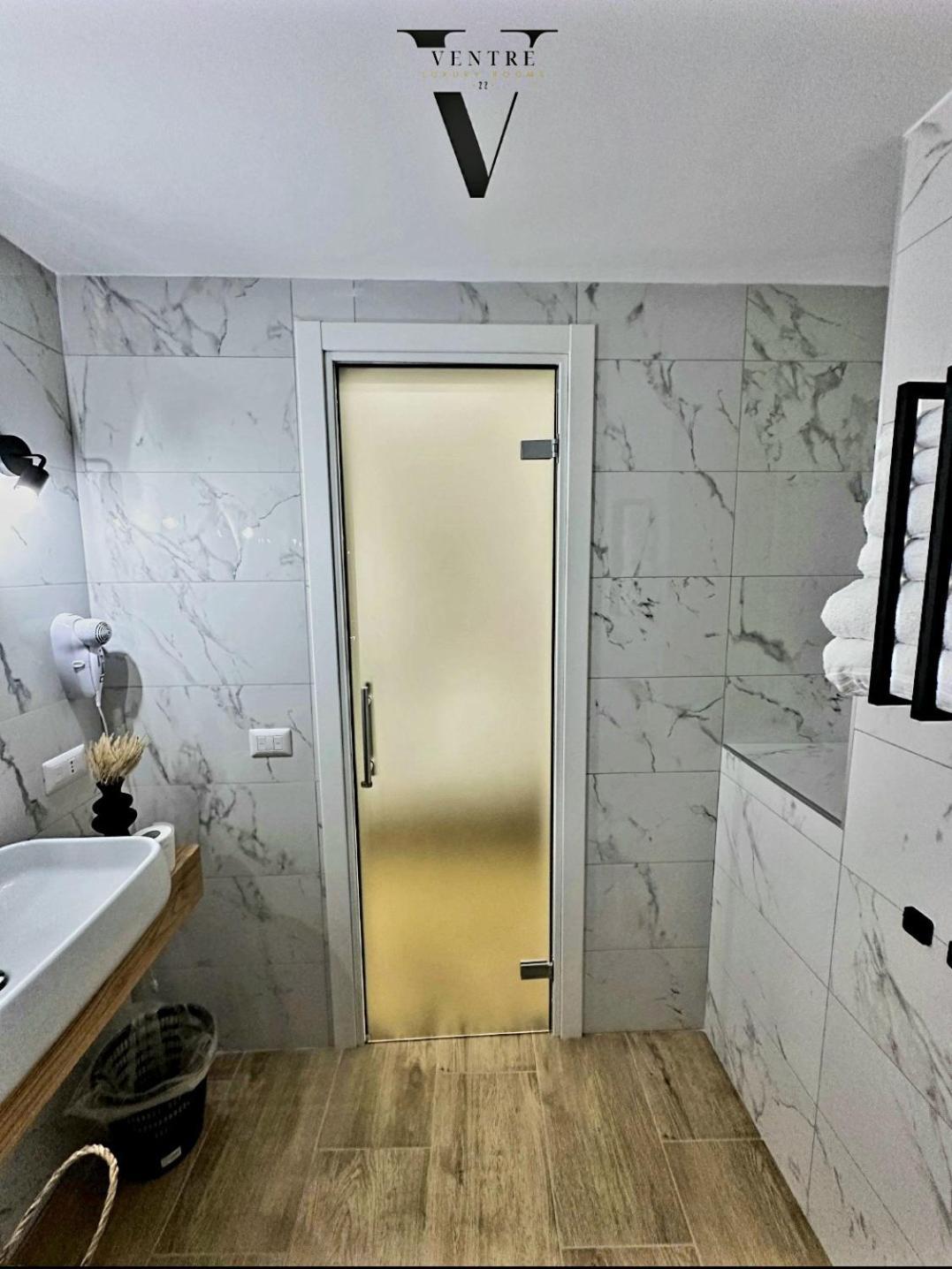 Ventre Luxury Rooms ナポリ エクステリア 写真