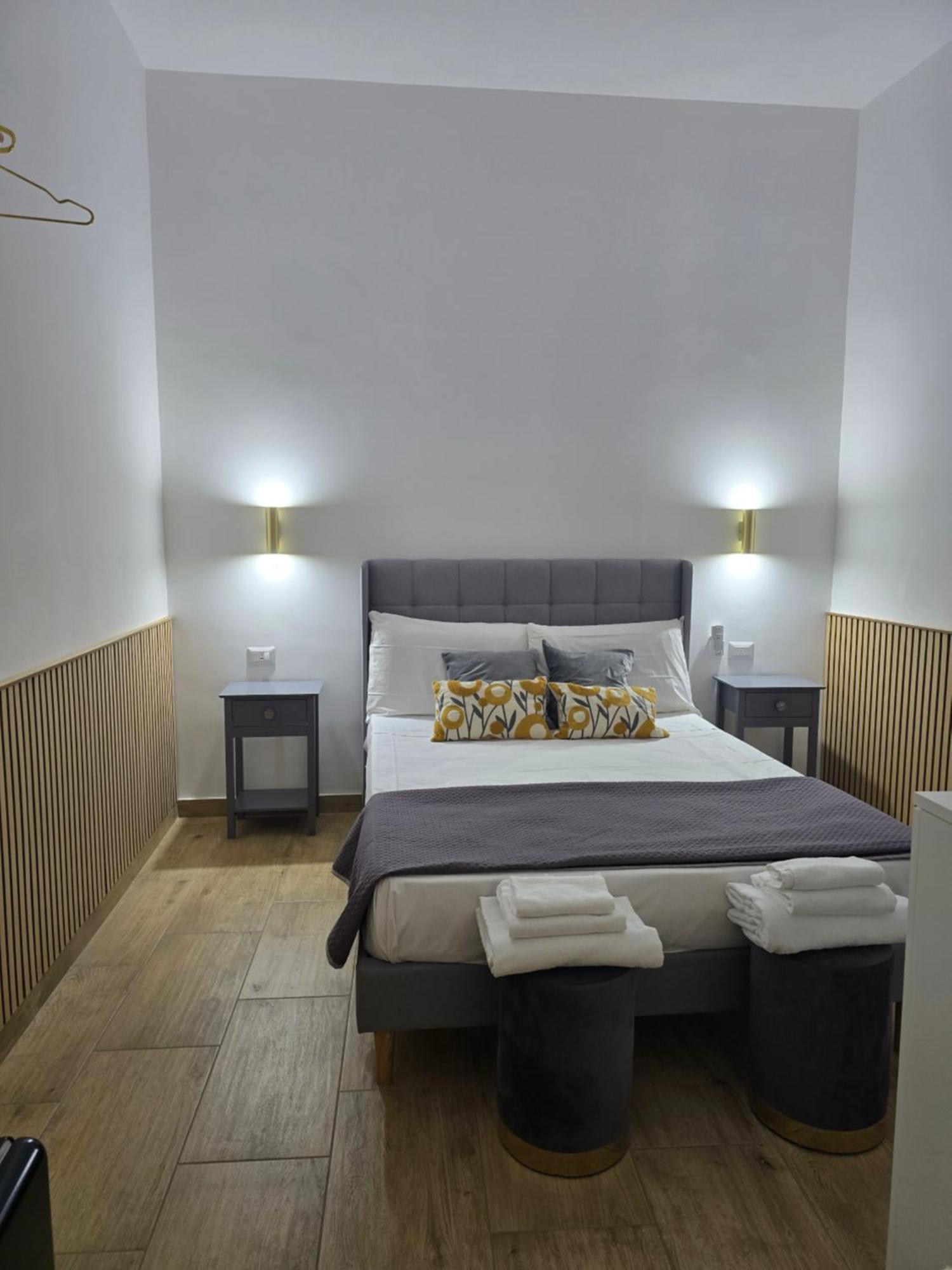 Ventre Luxury Rooms ナポリ エクステリア 写真