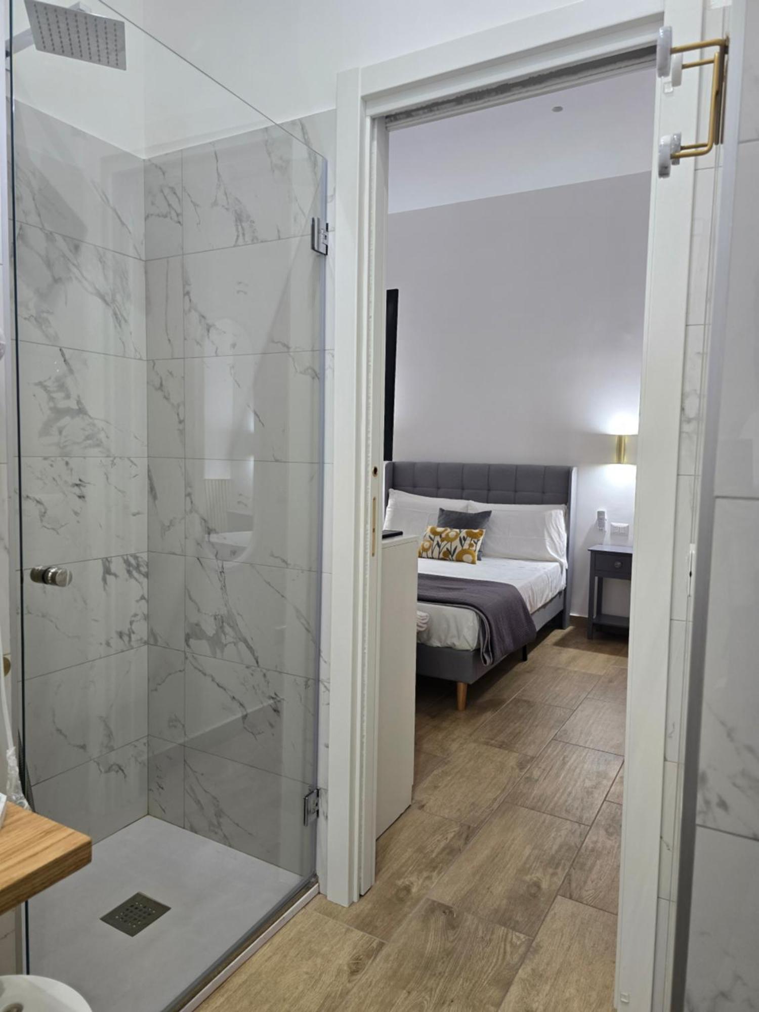 Ventre Luxury Rooms ナポリ エクステリア 写真