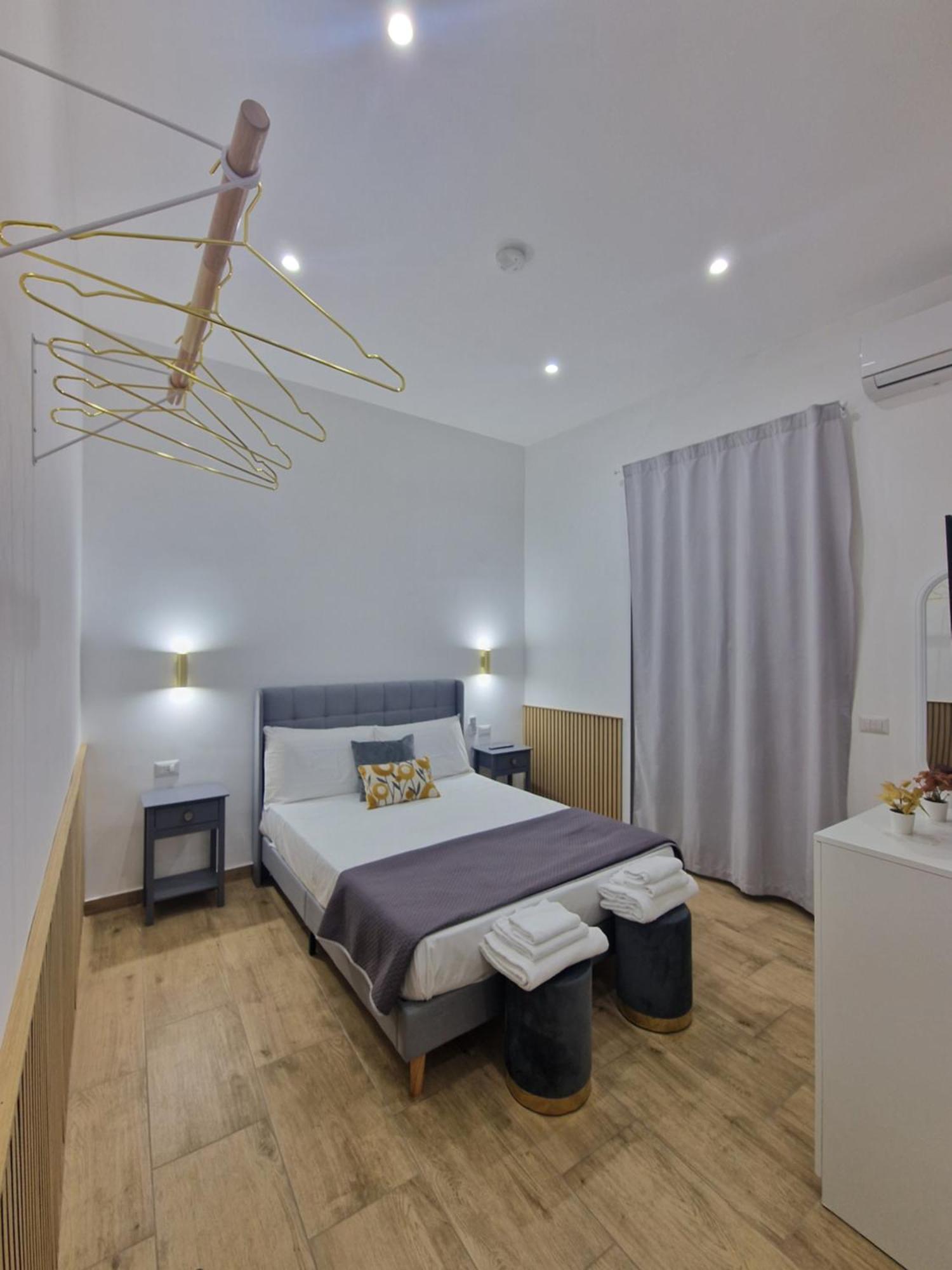 Ventre Luxury Rooms ナポリ エクステリア 写真